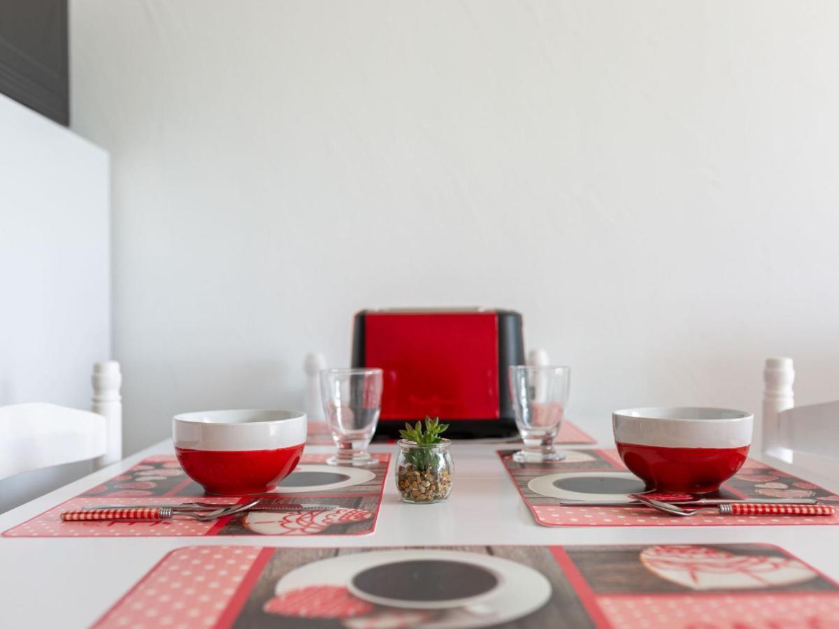 Simplistic Holiday Home In Grandcamp With Garden Esterno foto